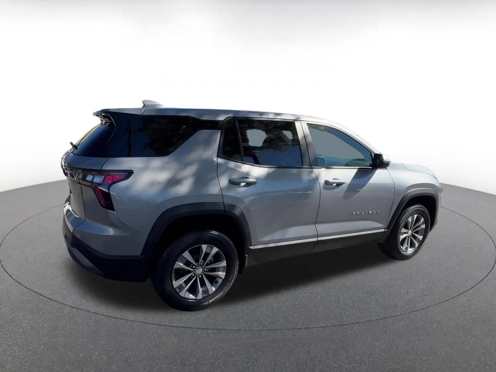 Used 2025 Chevrolet Equinox LT image 15