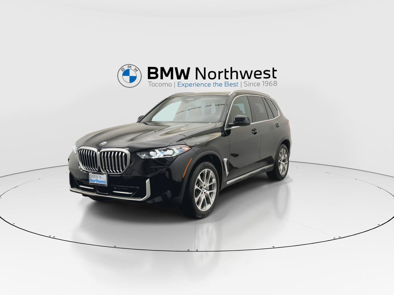 Used 2024 BMW X5 xDrive40i w/ Premium Package AWD/4WD image 9