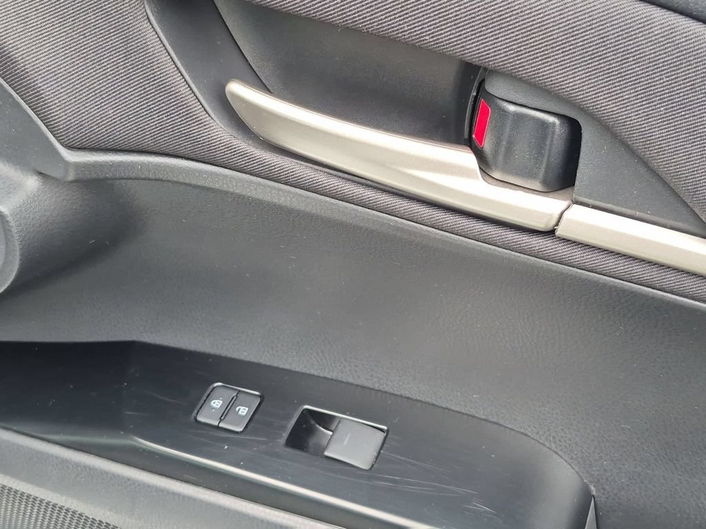 Used 2025 Toyota Camry LE FWD image 33