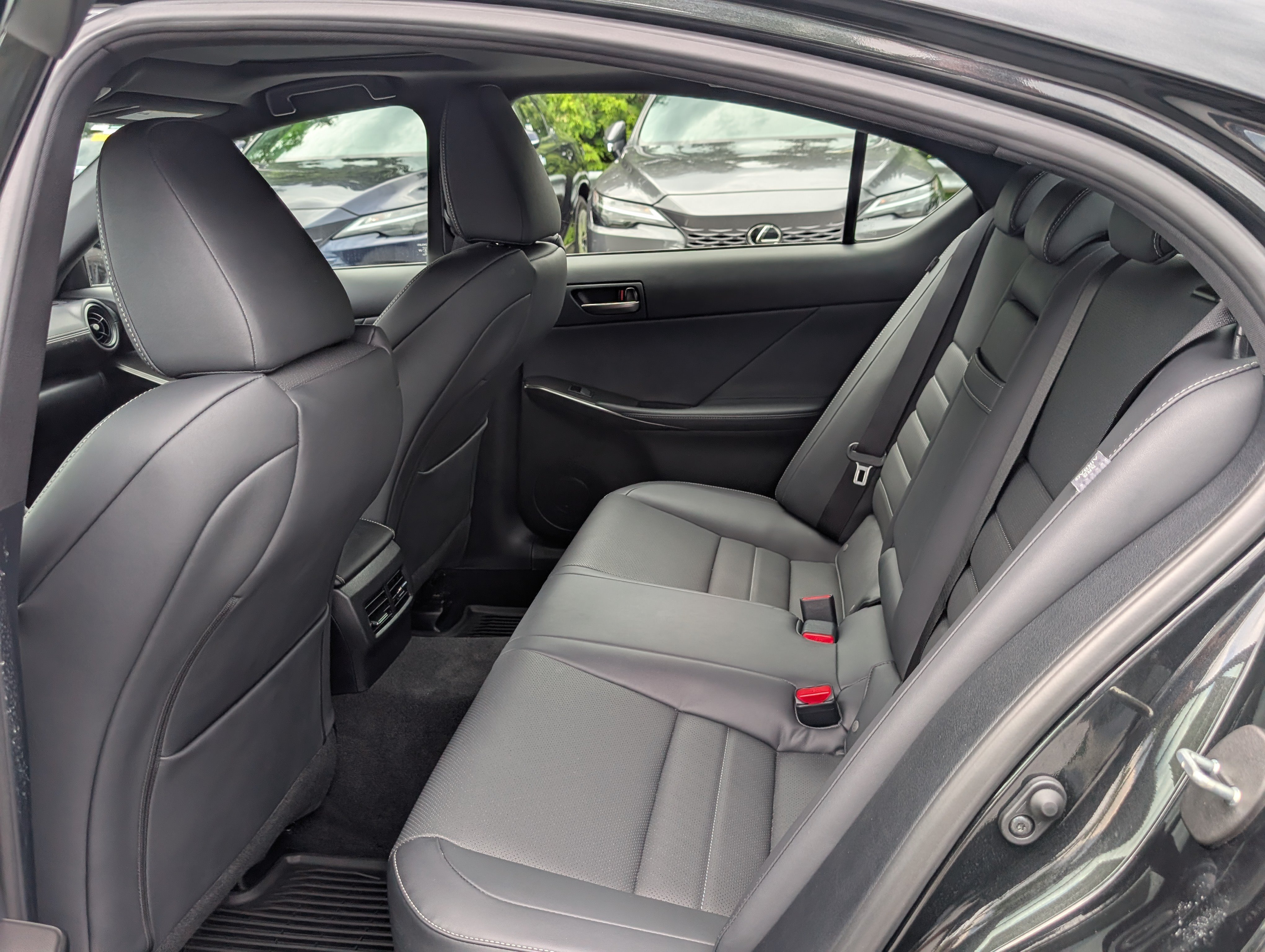 Used 2025 Lexus IS 350 F Sport w/ Navigation Package AWD/4WD image 15