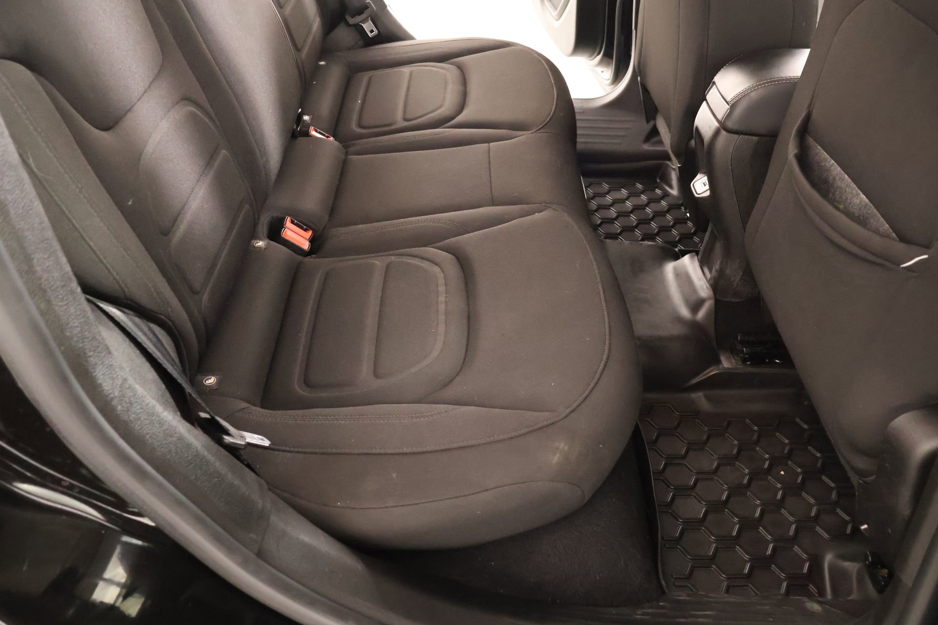 Used 2022 Jeep Renegade Latitude AWD/4WD image 15