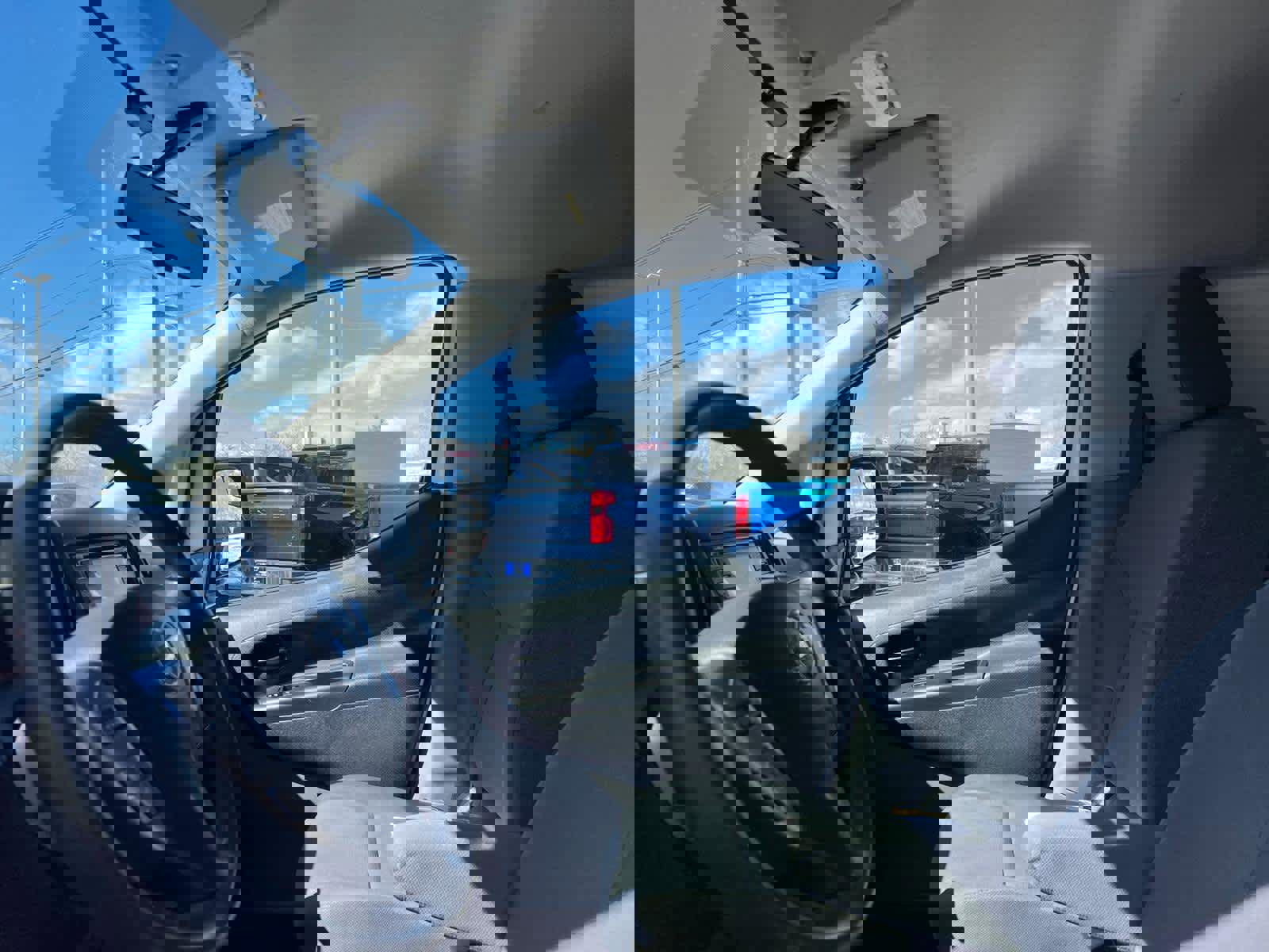 Used 2018 Nissan NV200 S w/ Back Door Glass Package image 12