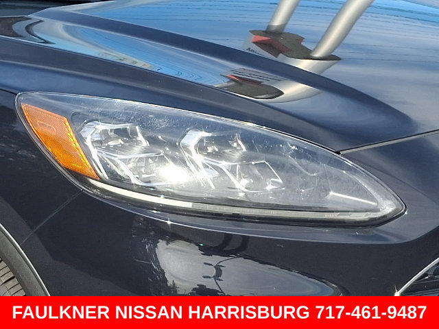 Used 2020 Ford Escape Titanium AWD/4WD image 9
