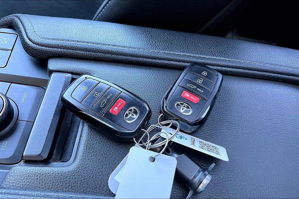 Used 2024 Toyota Grand Highlander AWD Hybrid image 36