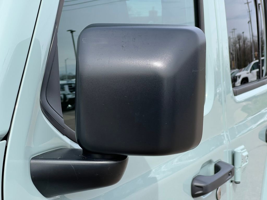 Used 2023 Jeep Wrangler Sport image 35