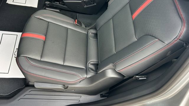 New 2026 Chevrolet Traverse RS image 33