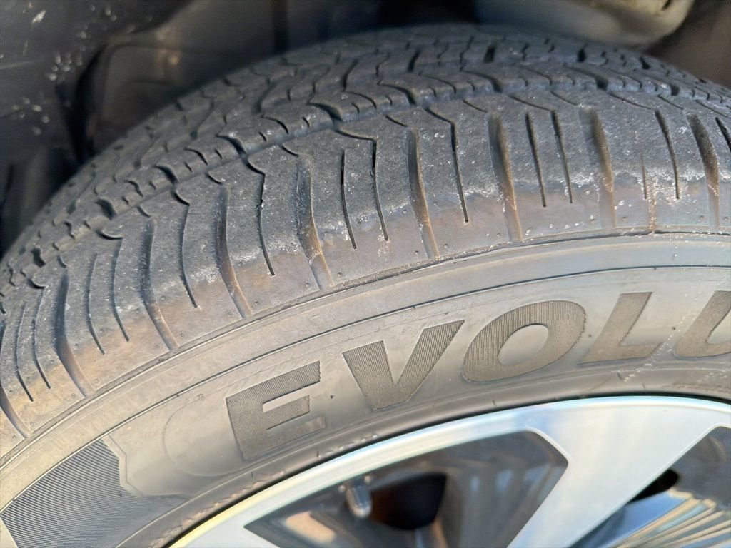 Used 2017 Subaru Forester 2.5i Premium w/ All-Weather Package image 10