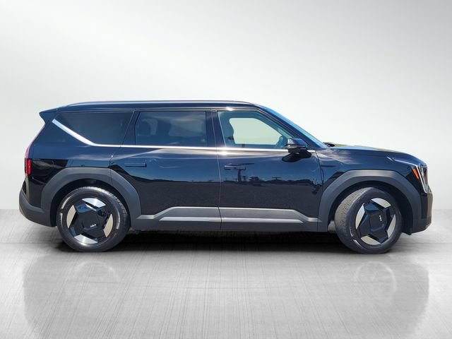 Used 2024 Kia EV9 Wind AWD/4WD image 3