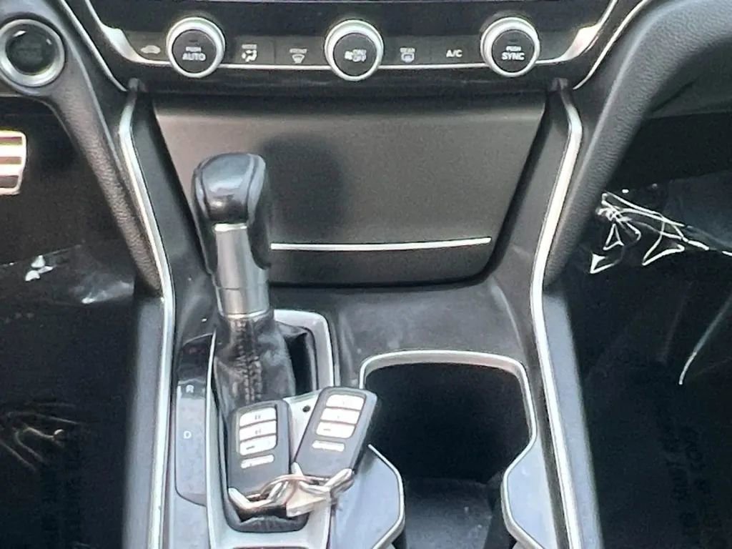 Used 2020 Honda Accord Sport image 11