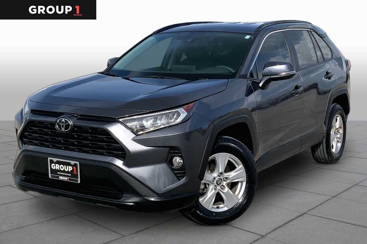 Used 2021 Toyota RAV4 XLE FWD image 1