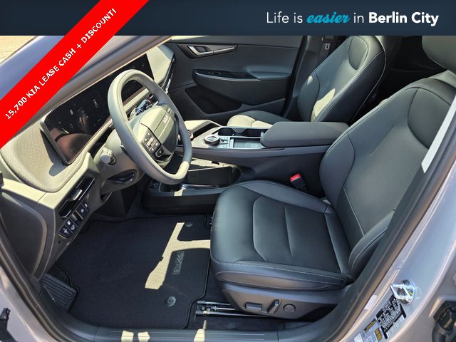 New 2025 Kia EV6 Wind image 15