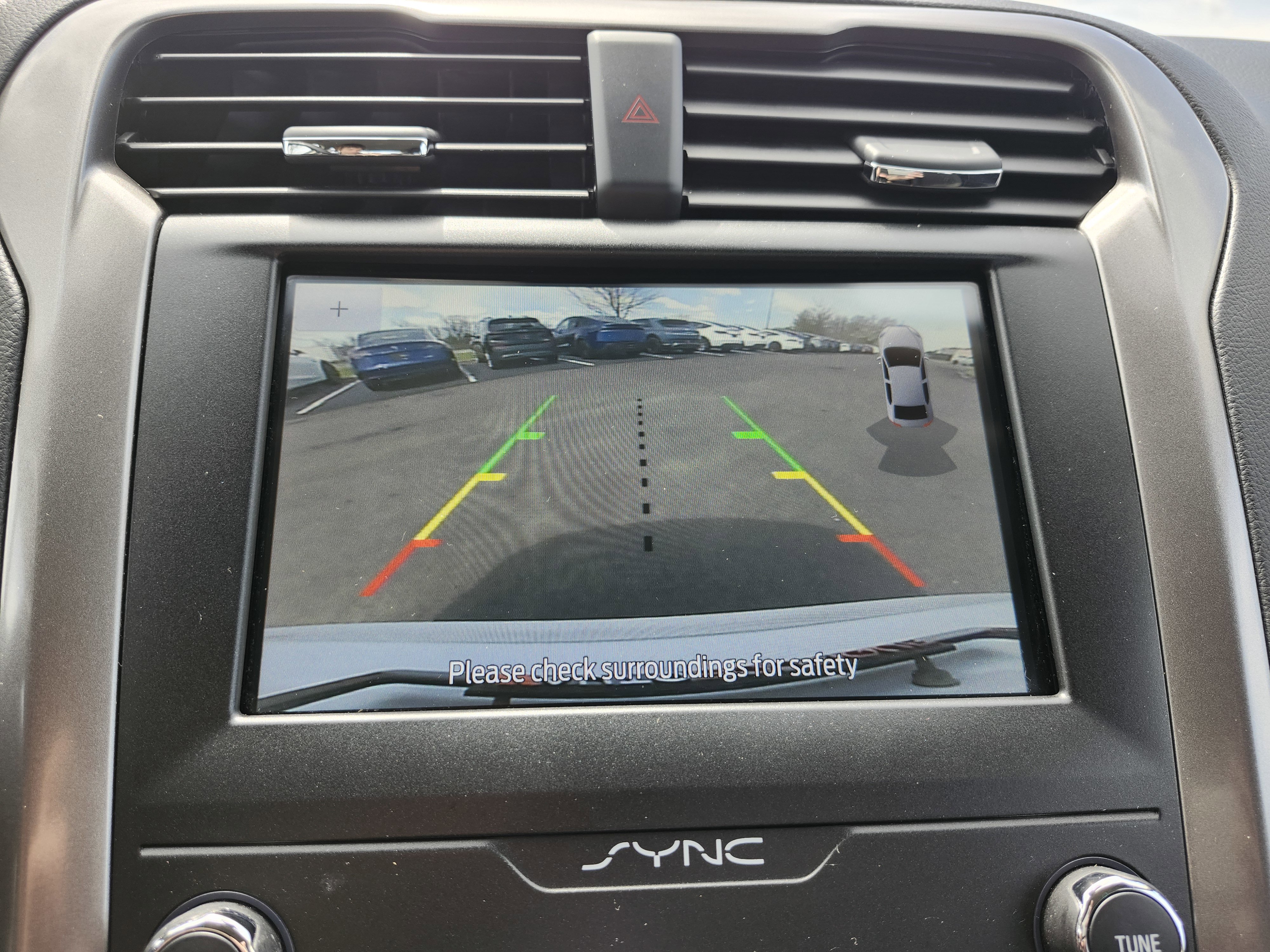 Used 2020 Ford Fusion SE FWD image 4