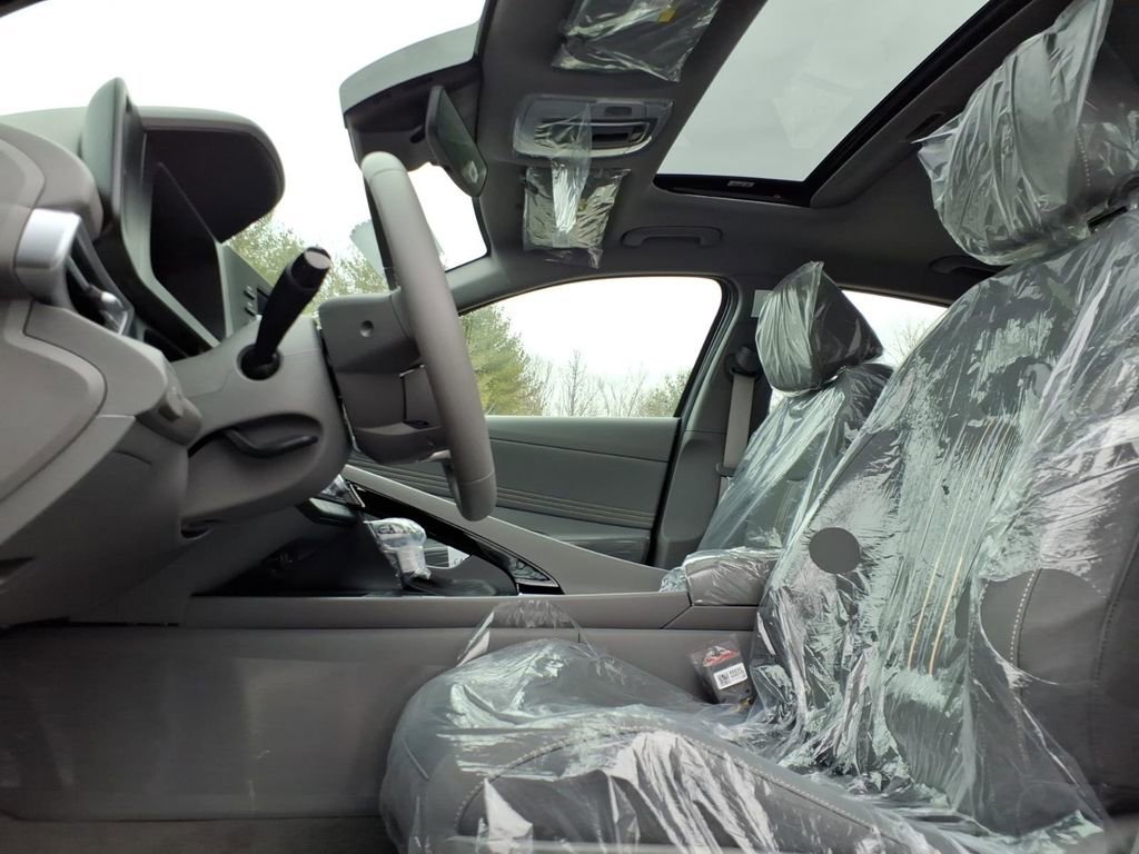 New 2026 Hyundai Elantra SEL Sport image 14