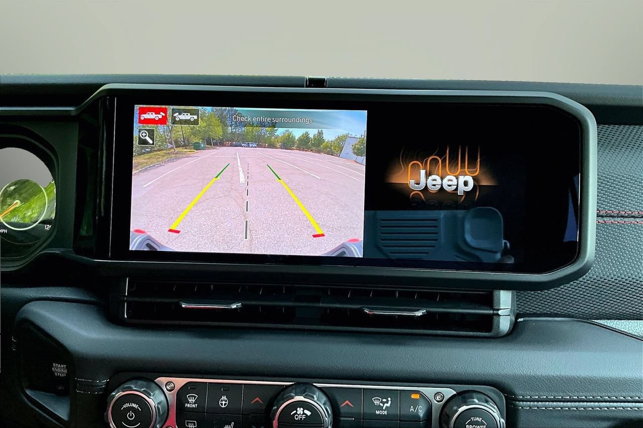 New 2026 Jeep Gladiator Rubicon AWD/4WD image 13