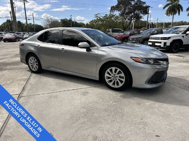 Used 2023 Toyota Camry LE FWD image 15