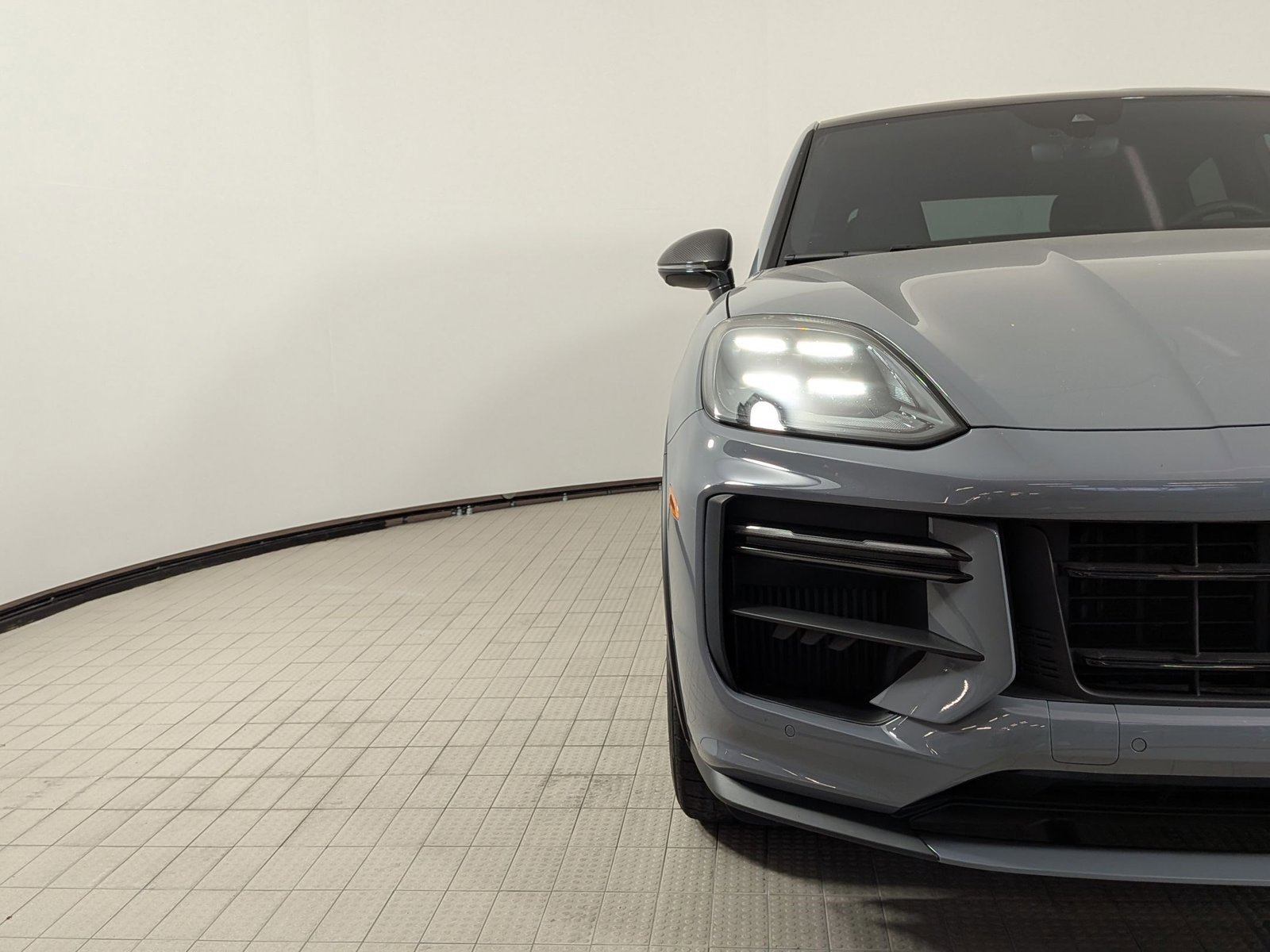 Certified 2025 Porsche Cayenne Turbo GT AWD/4WD image 12