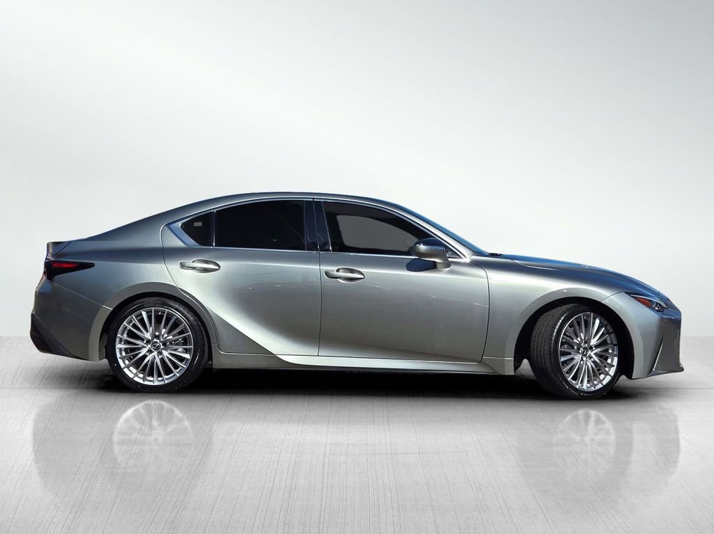Used 2022 Lexus IS 300 300 w/ Premium Package image 3