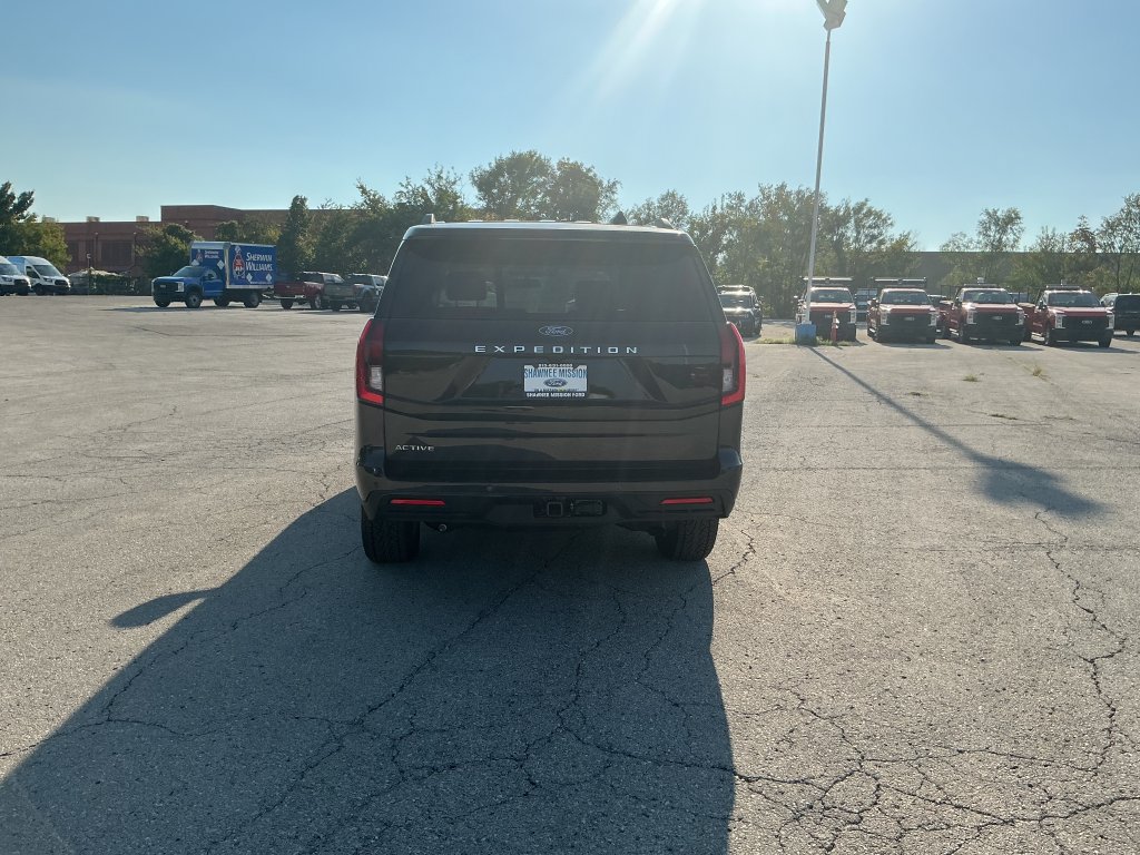 New 2026 Ford Expedition Active AWD/4WD image 6