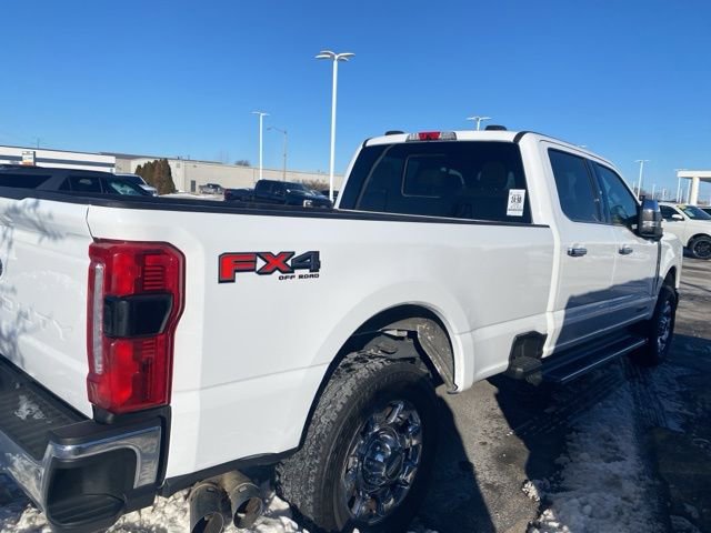 Used 2023 Ford F350 Lariat w/ Chrome Package image 4
