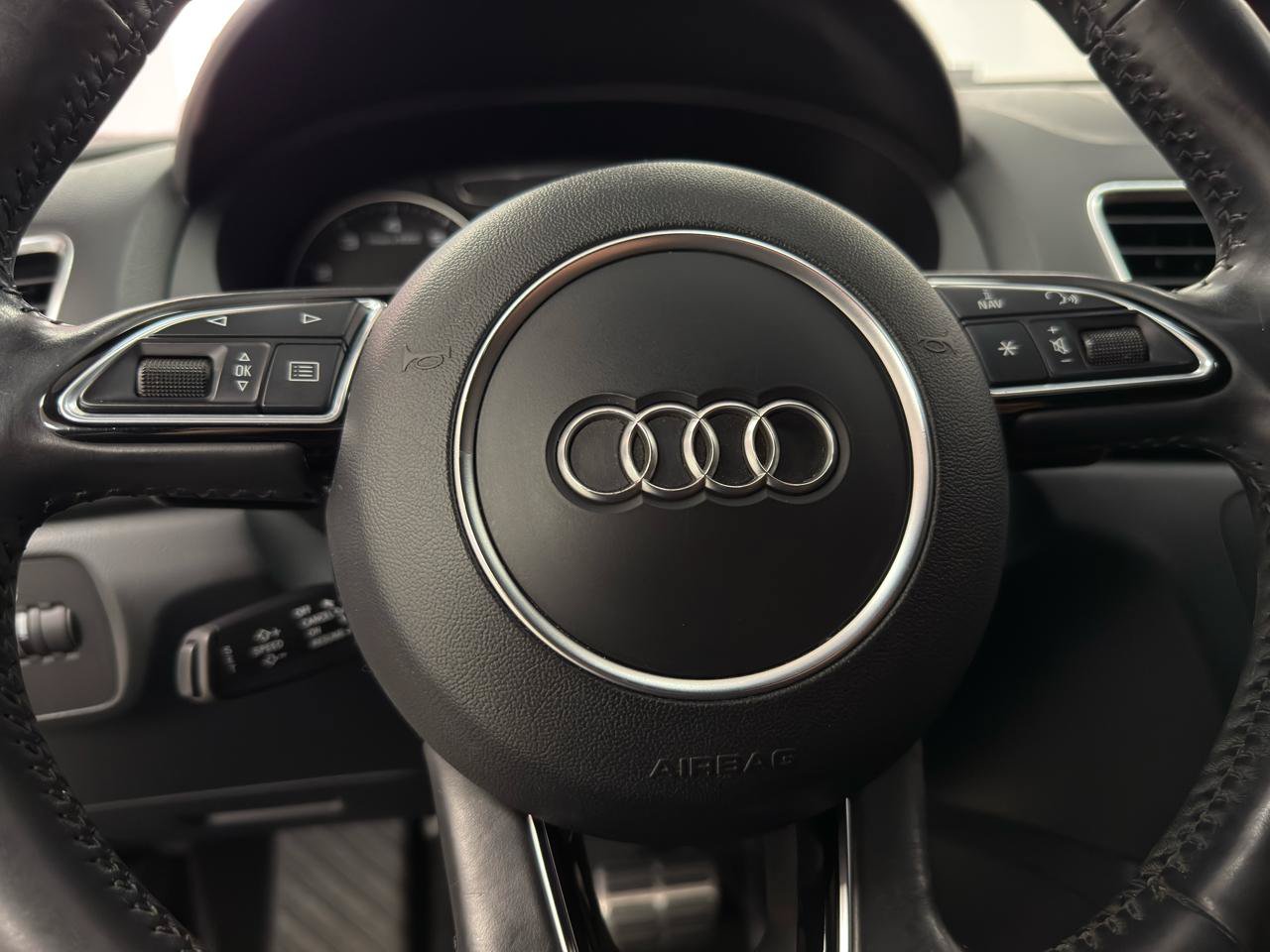 Used 2017 Audi Q3 2.0T Prestige w/ Prestige Package AWD/4WD image 17