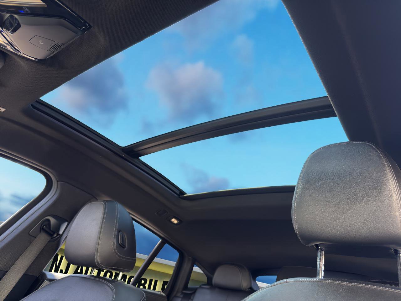 Used 2019 BMW X4 xDrive30i w/ M Sport Package image 26