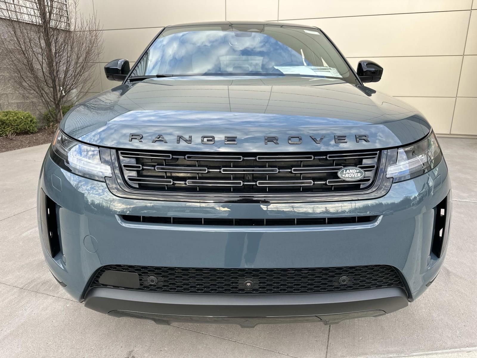 New 2026 Land Rover Range Rover Evoque S AWD/4WD image 2