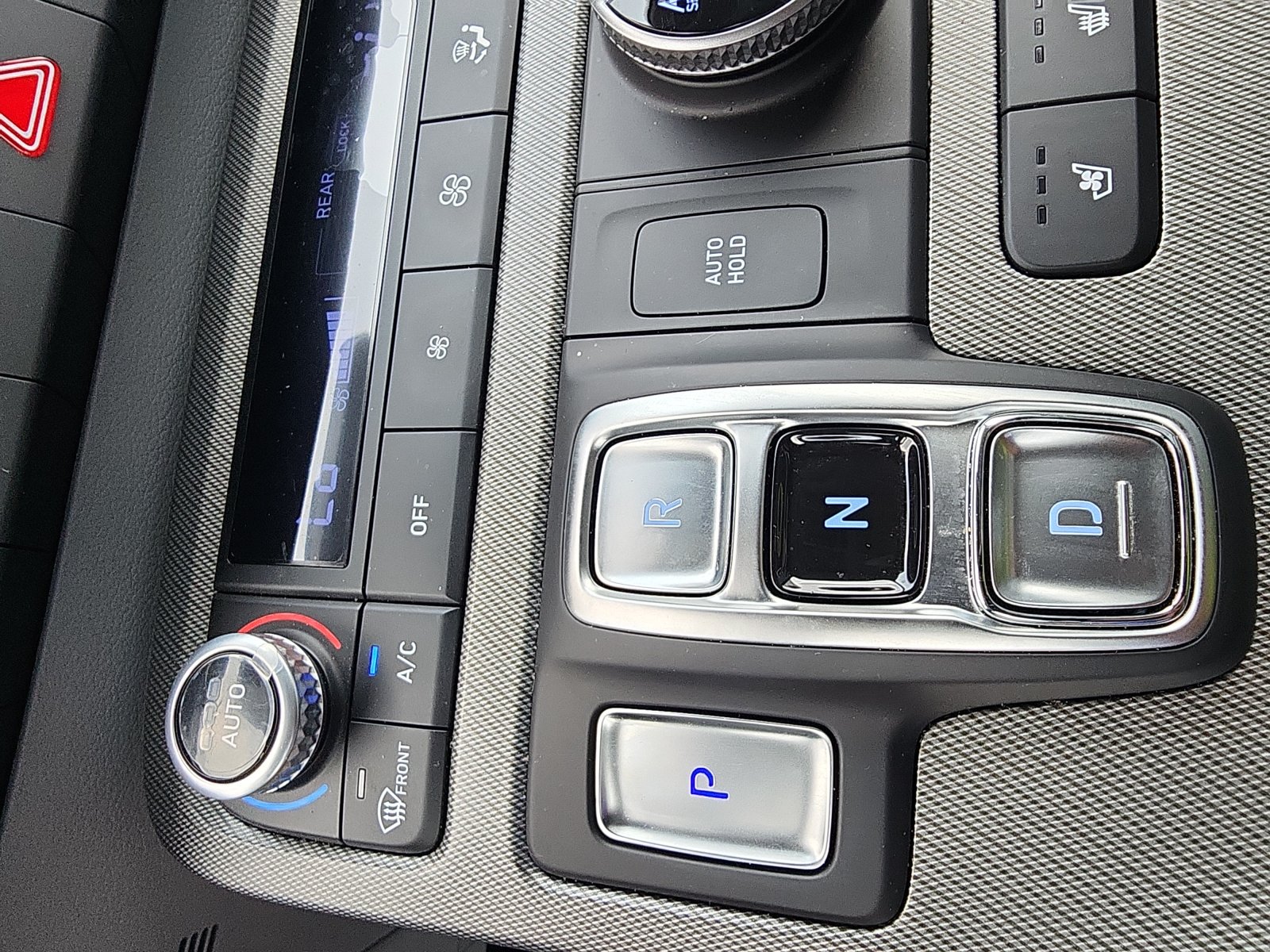 Used 2024 Hyundai Palisade SEL w/ Premium Package AWD/4WD image 19