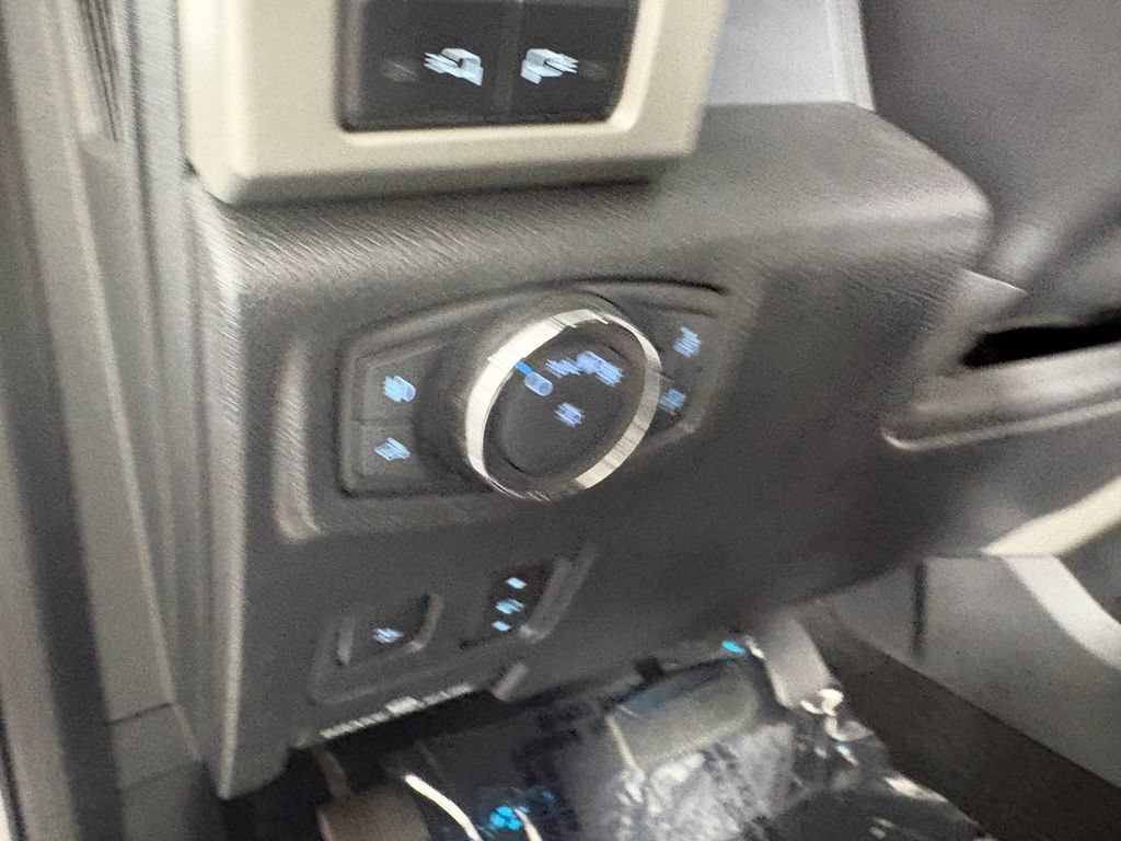 Used 2019 Ford F250 Lariat w/ Lariat Ultimate Package AWD/4WD image 13