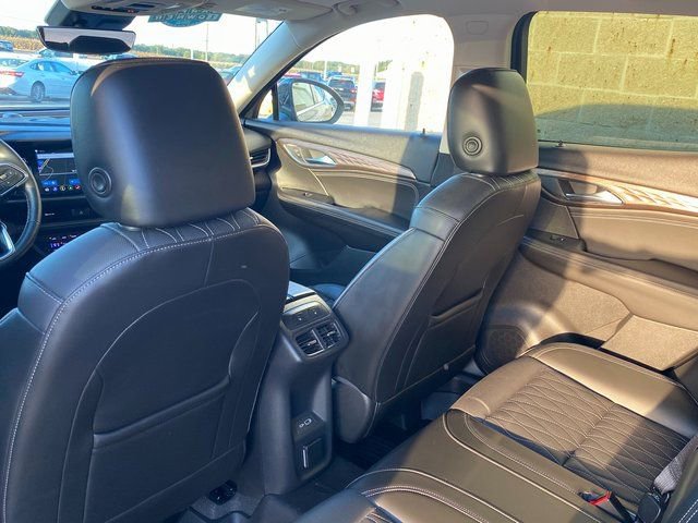 Used 2022 Buick Envision Avenir w/ Technology Package II image 12