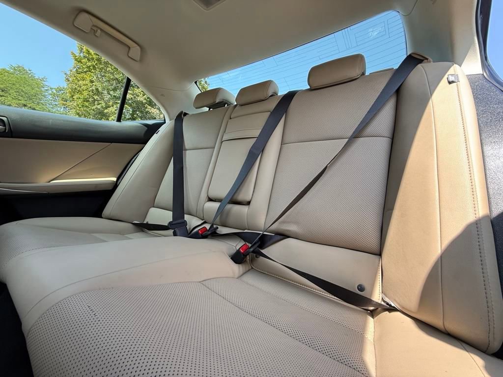 Used 2019 Lexus IS 300 w/ Premium Package RWD image 15