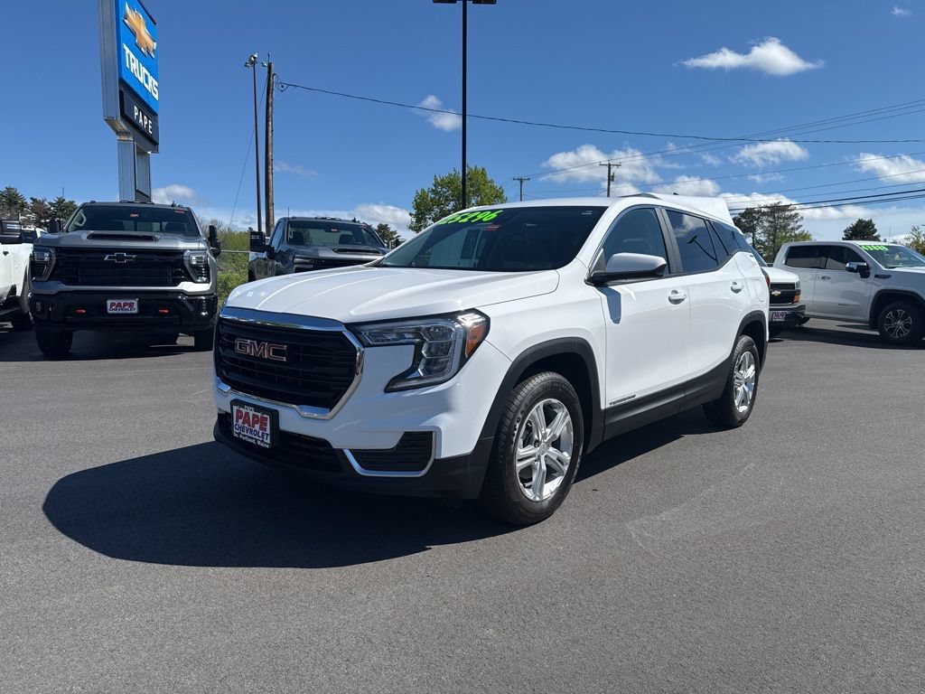 Used 2024 GMC Terrain SLE AWD/4WD image 9