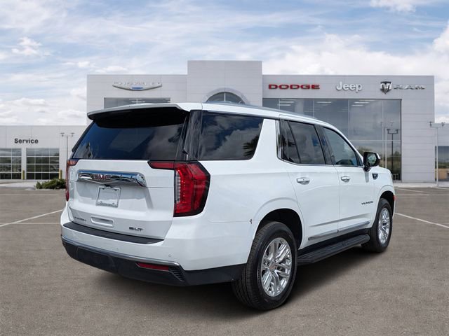 Used 2024 GMC Yukon SLT RWD image 3