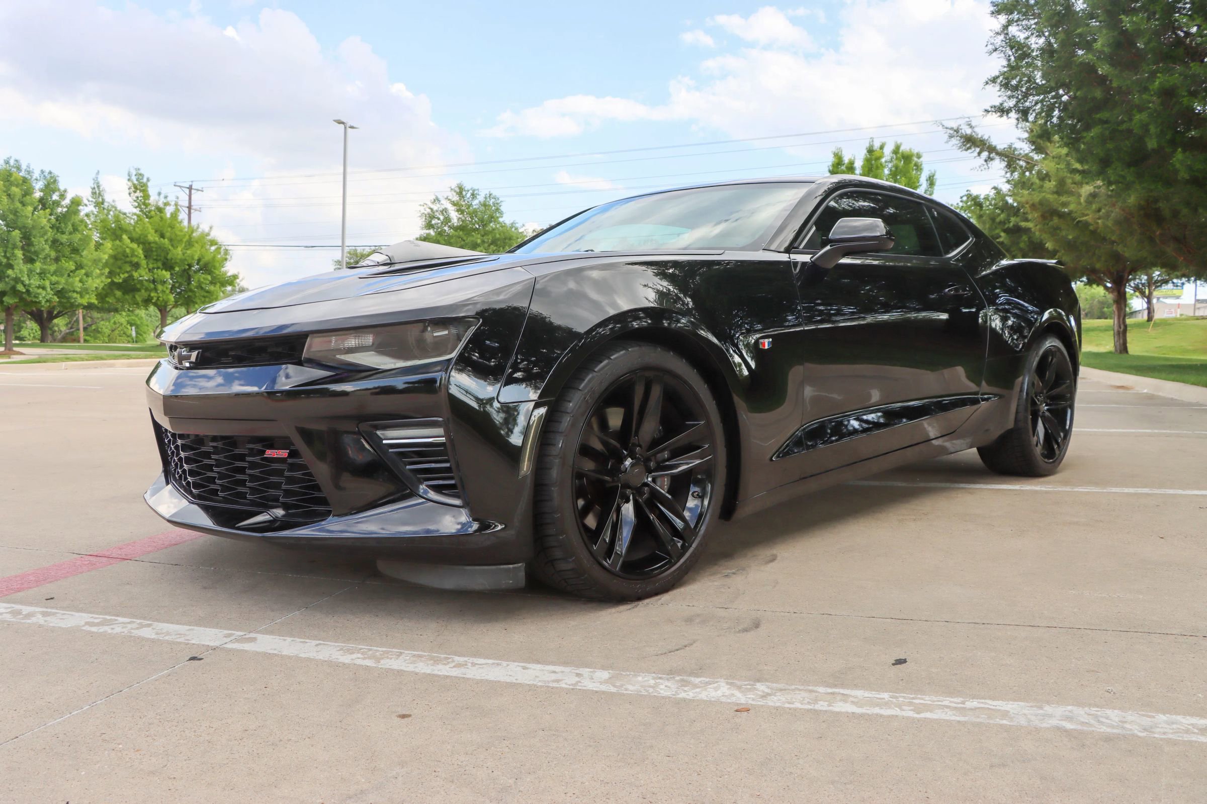 Used 2018 Chevrolet Camaro SS image 3