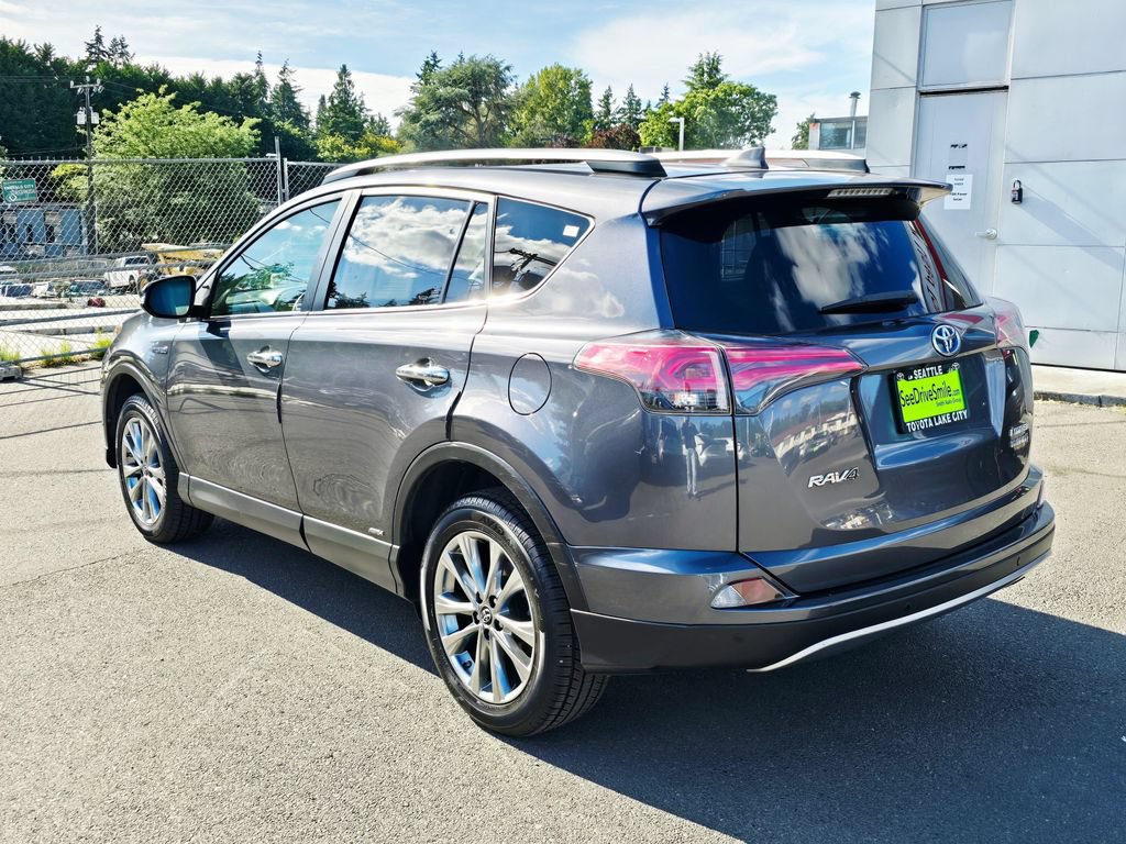 Used 2018 Toyota RAV4 Limited w/ Carpet Mat Package AWD/4WD image 5