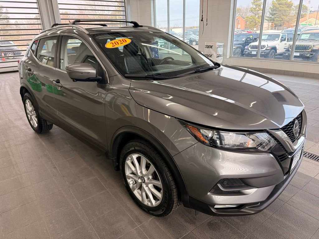Used 2020 Nissan Rogue Sport SV w/ Technology Package image 1