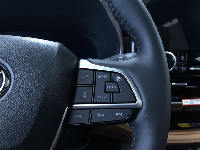 New 2026 Toyota Highlander Platinum image 27