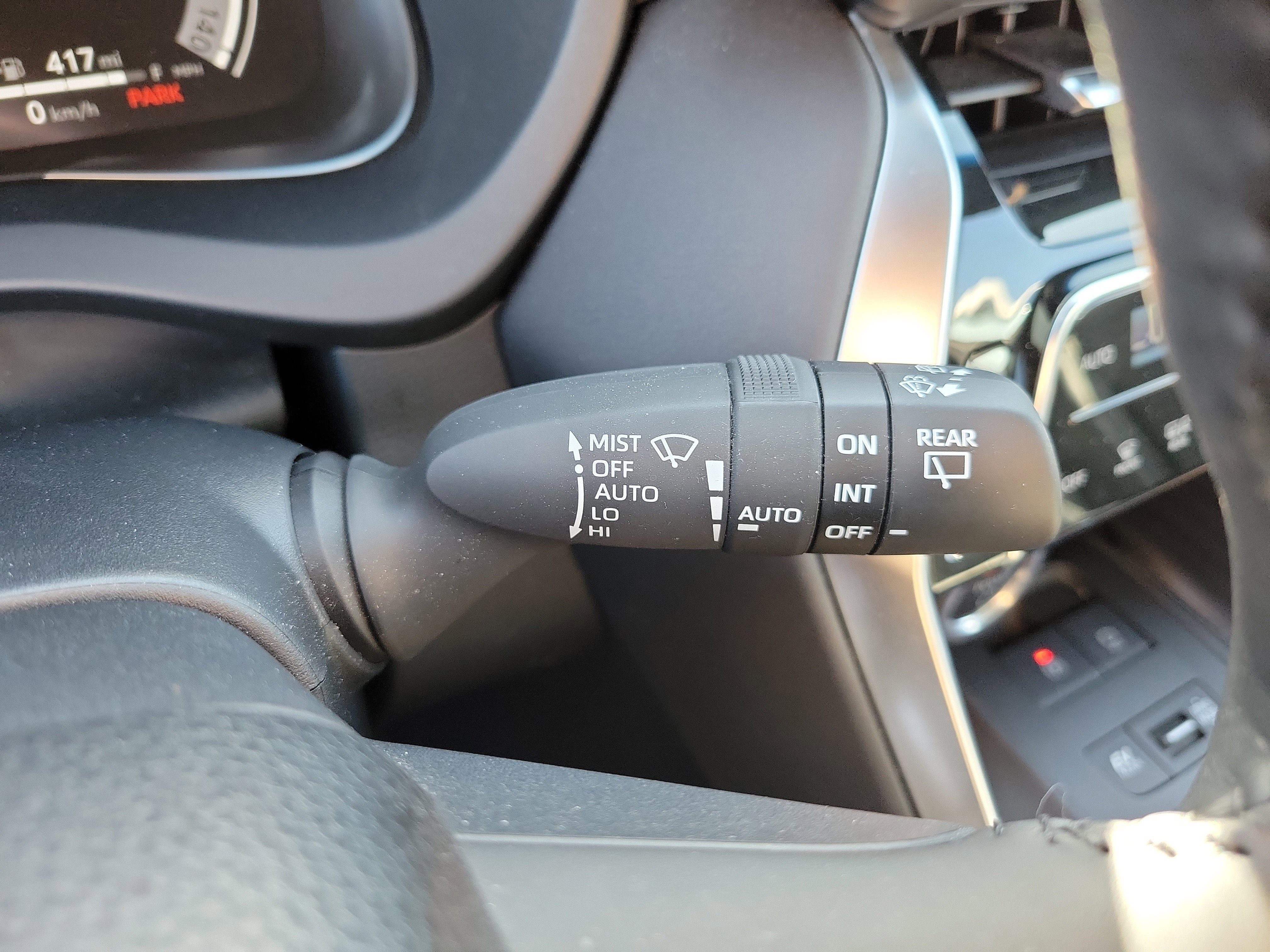 Used 2024 Toyota Venza Limited image 32