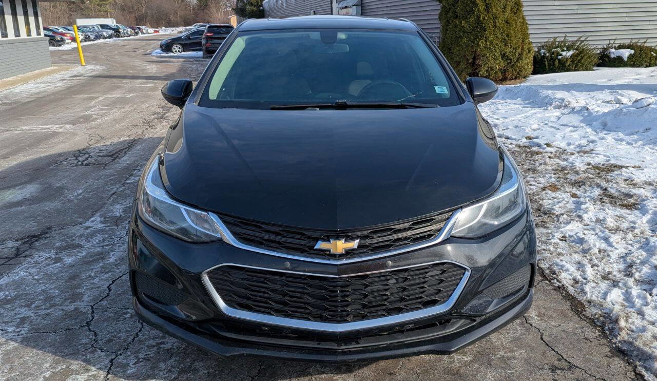 Used 2018 Chevrolet Cruze LT image 8