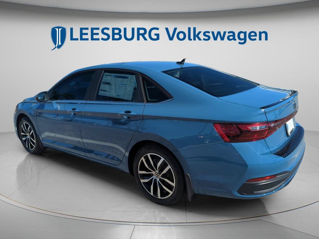 New 2026 Volkswagen Jetta SE FWD image 9