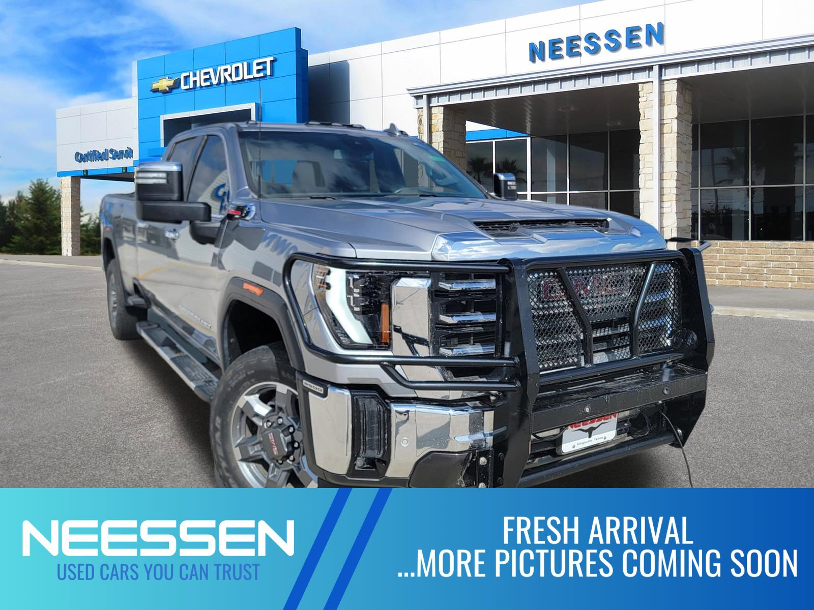 Used 2025 GMC Sierra 3500 SLT w/ SLT Premium Package image 1