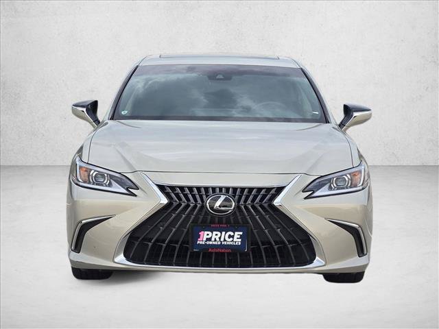 Used 2023 Lexus ES 300h w/ Premium Package FWD image 2