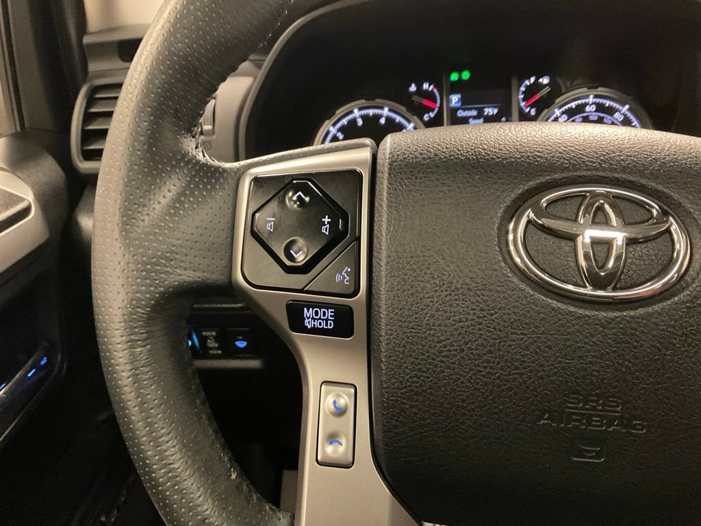 Used 2022 Toyota 4Runner Limited AWD/4WD image 15