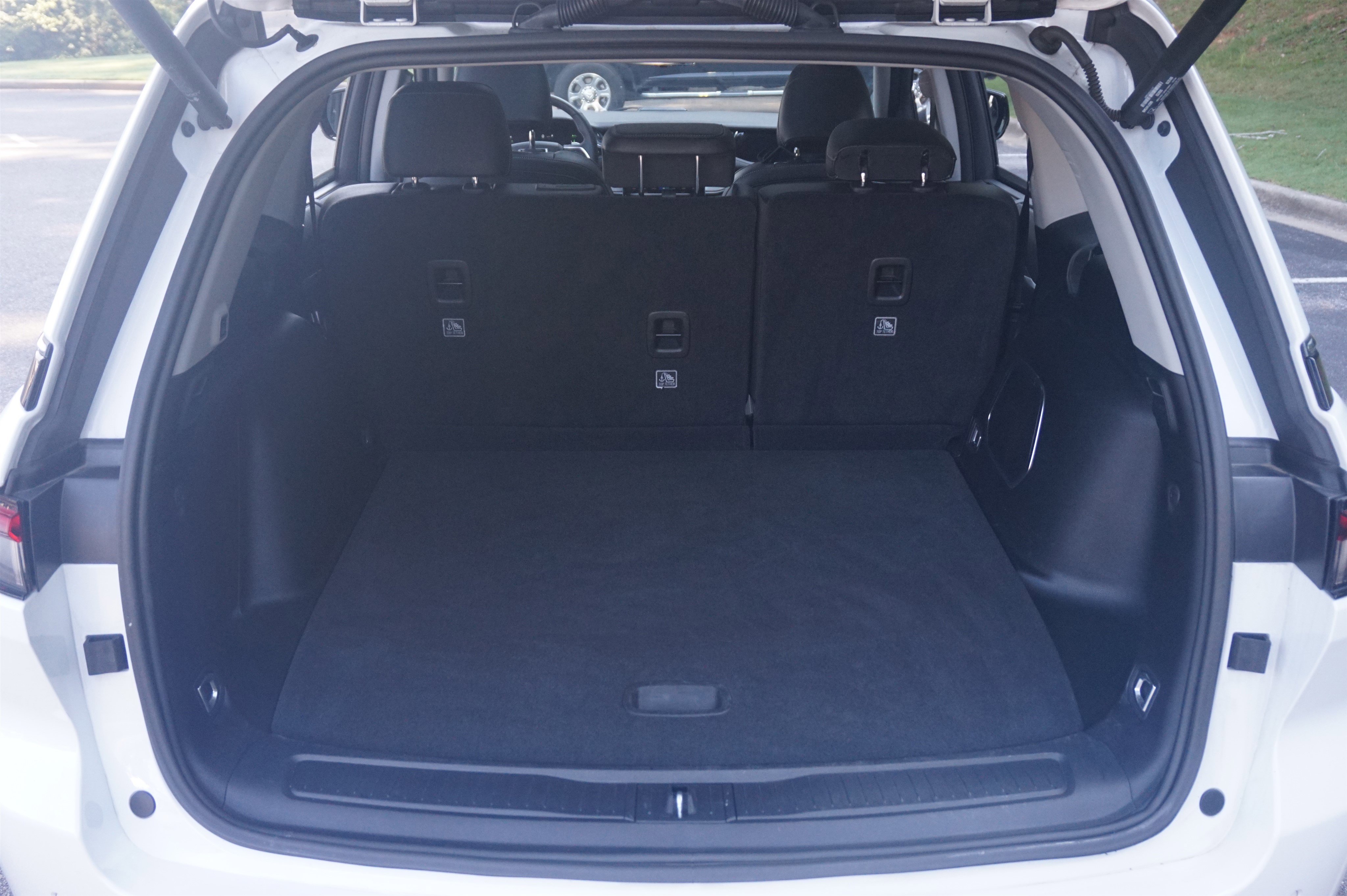 Used 2023 Jeep Grand Cherokee 4WD 4xe w/ Luxury Tech Group II image 19