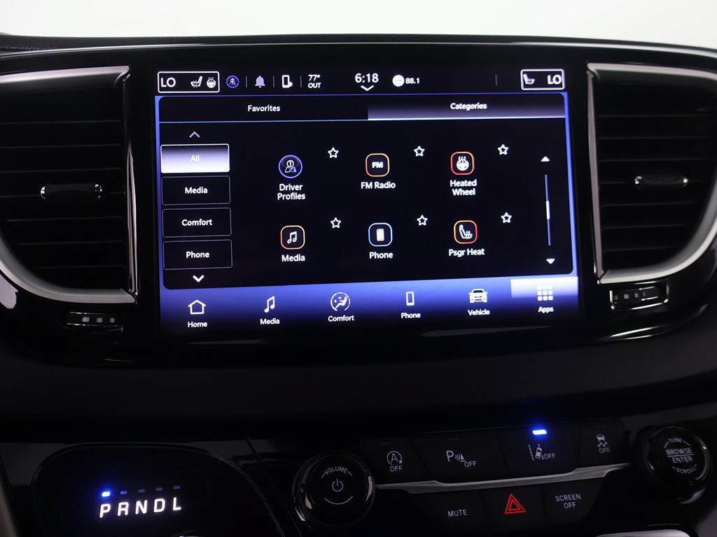 Used 2024 Chrysler Pacifica Touring-L FWD image 48