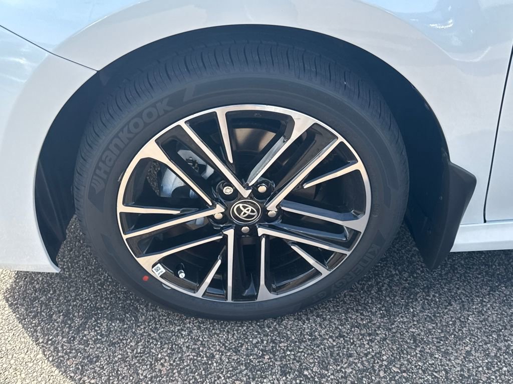 New 2026 Toyota Camry XLE image 16