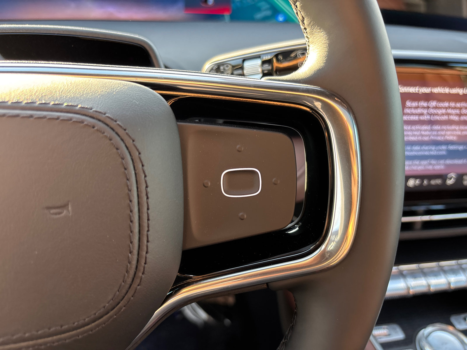 New 2026 Lincoln Nautilus Reserve w/ Jet Appearance Package AWD/4WD image 18