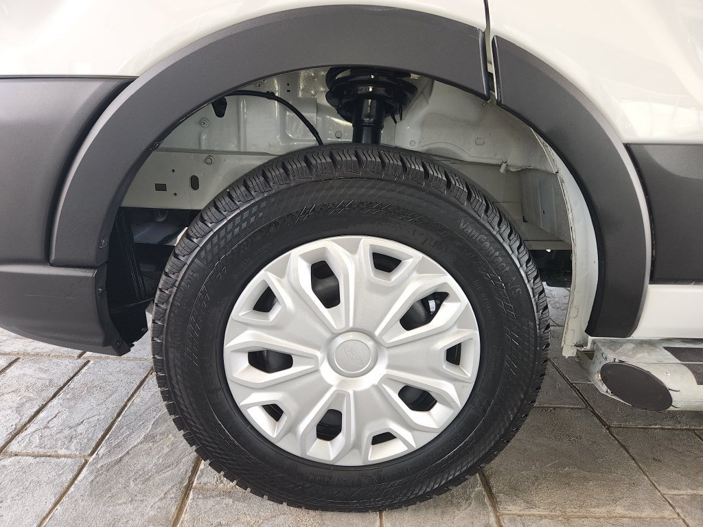 Used 2025 Ford Transit 250 Low Roof w/ Exterior Upgrade Package RWD image 33