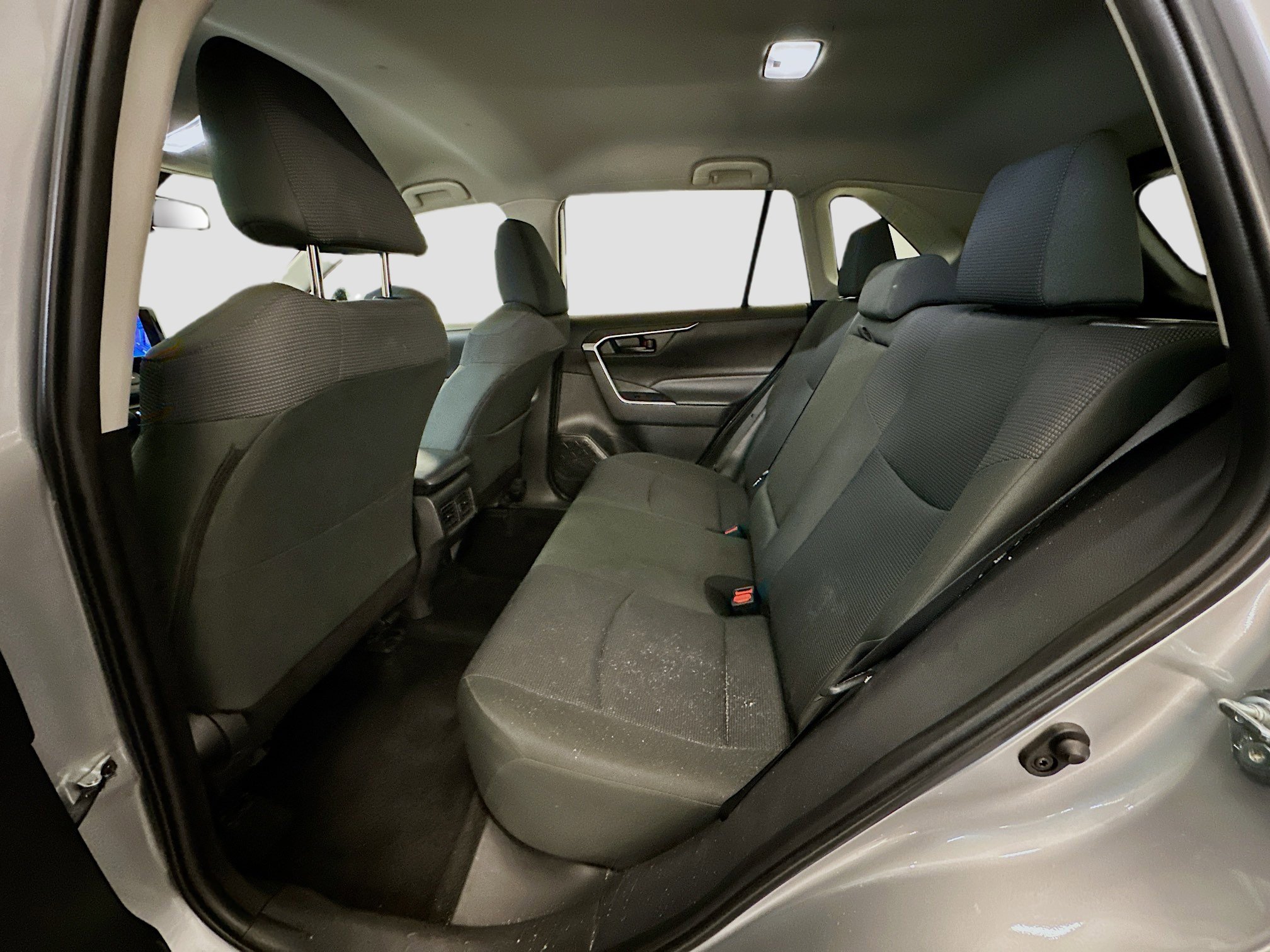 Used 2025 Toyota RAV4 LE image 29