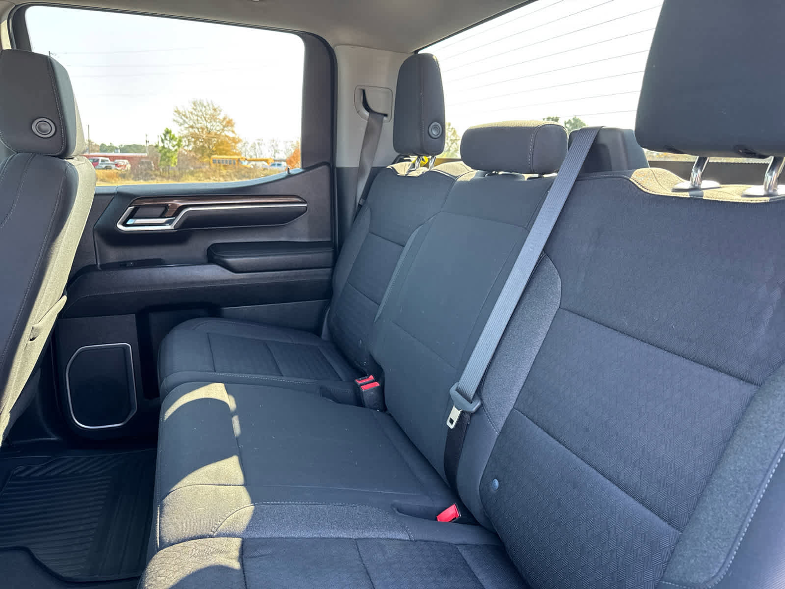 Used 2023 Chevrolet Silverado 1500 LT image 15