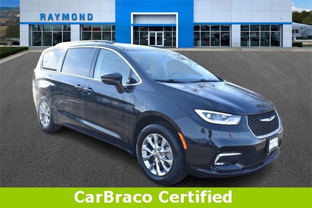 Used 2022 Chrysler Pacifica Touring-L image 1